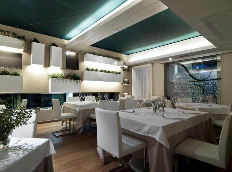 Locanda Ristorante 7 Mari Porto Viro Exterior foto
